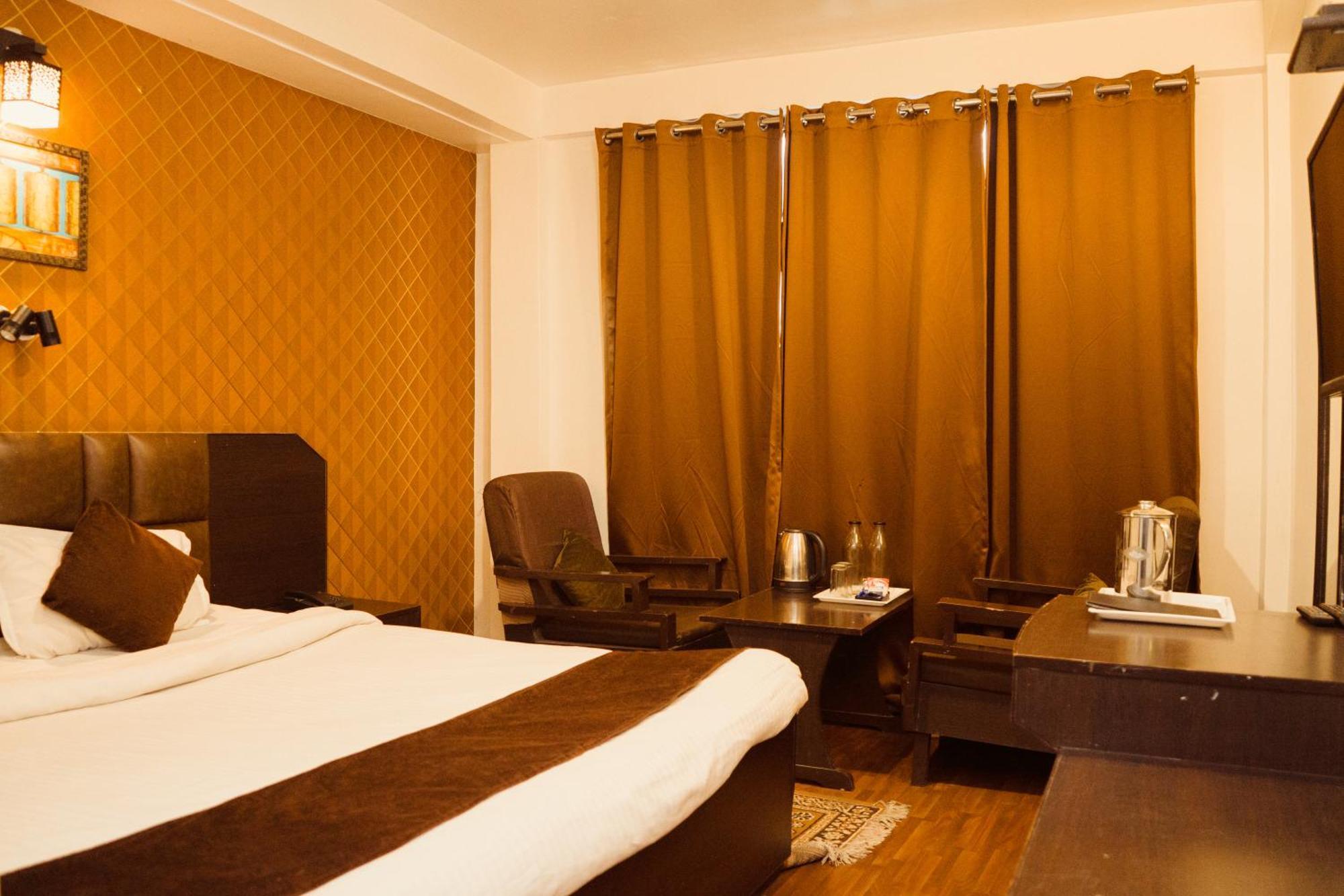 Hotel Siddhi Vinayak Regency, Mg Marg Gangtok Exterior photo