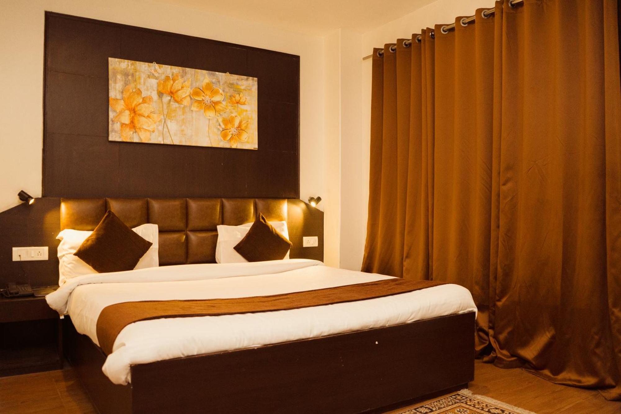 Hotel Siddhi Vinayak Regency, Mg Marg Gangtok Exterior photo