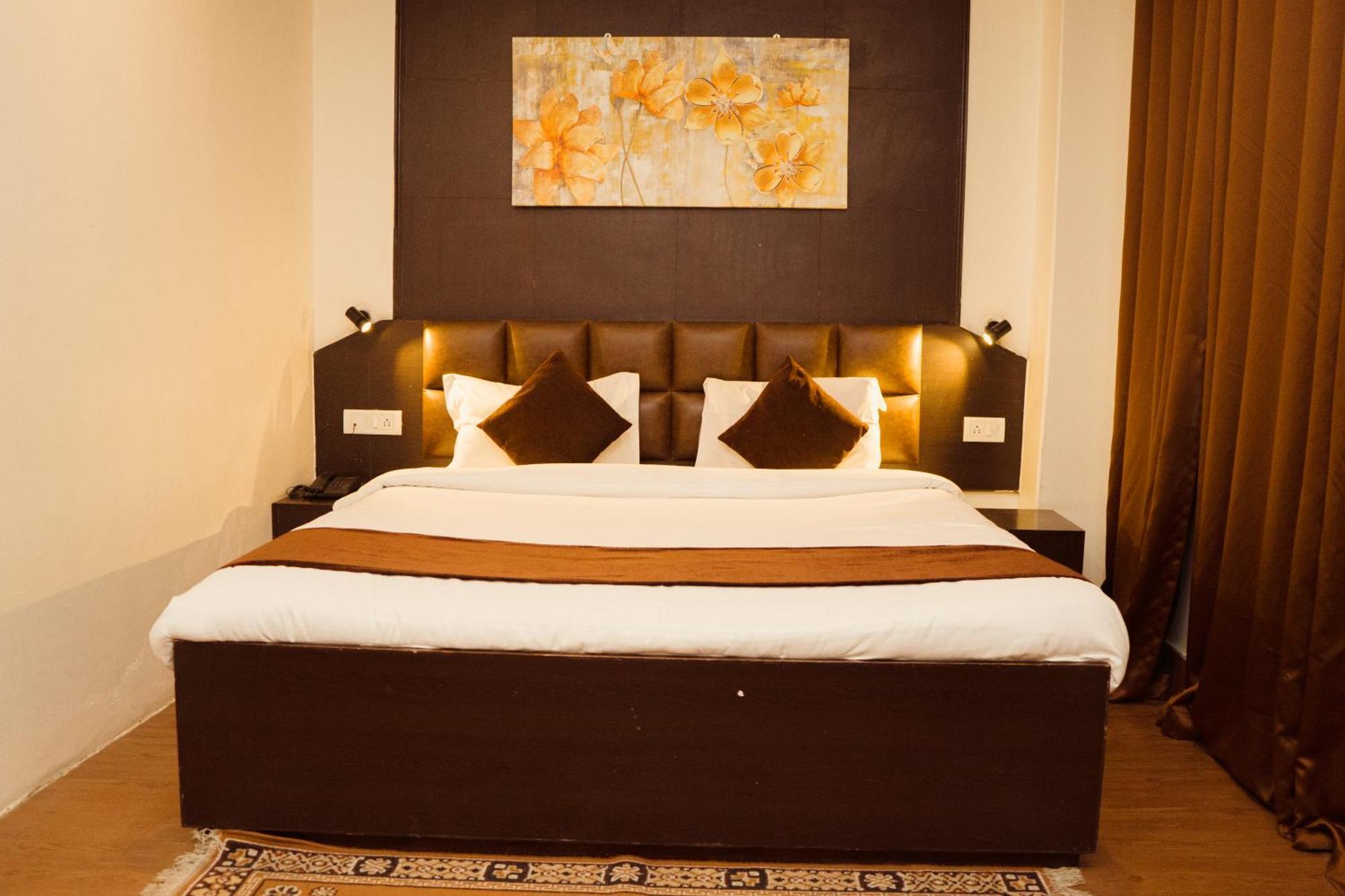 Hotel Siddhi Vinayak Regency, Mg Marg Gangtok Exterior photo